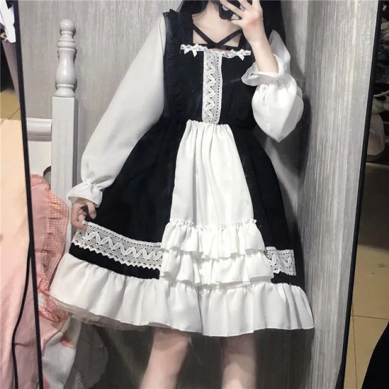 

Japan Victorian Style Lolita Dresse Women Off Shoulder Chiffon Shirts Sweet Pink Strawberry Strap Dress Girls Gothic Cosplay