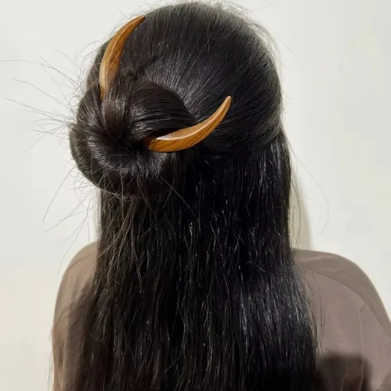 Вилка для волос в форме полумесяца женщин и девочек деревянная расческа ручной