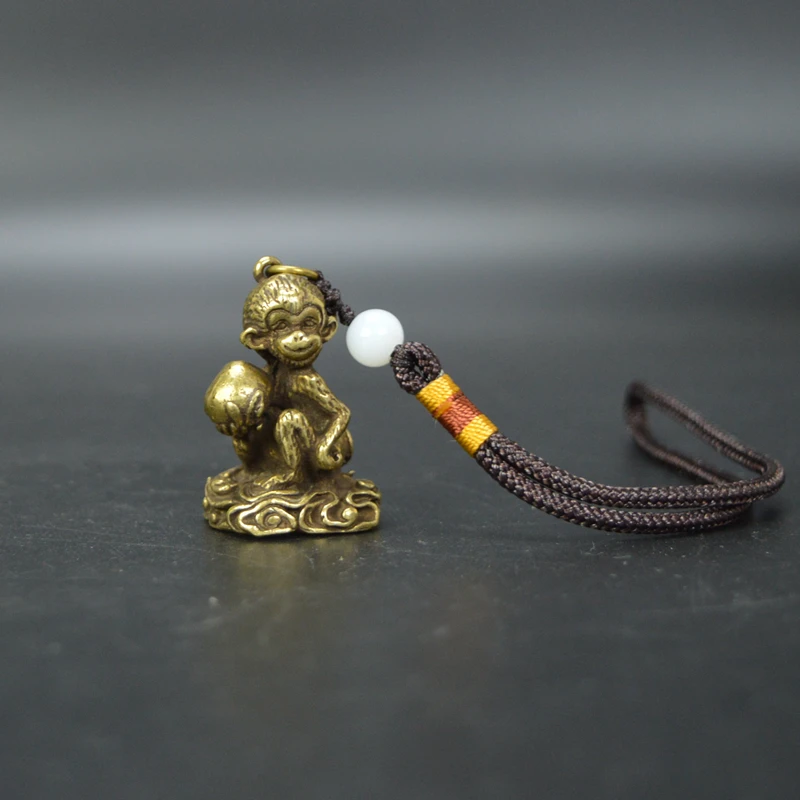 Ling Monkey Xianrui Copper Ware Маленькая игра Твердая чистая медь Обезьяна держит персиковый