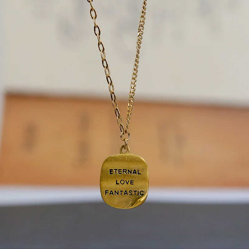 Винтажное матовое небольшое квадратное кубинское ожерелье с надписью на