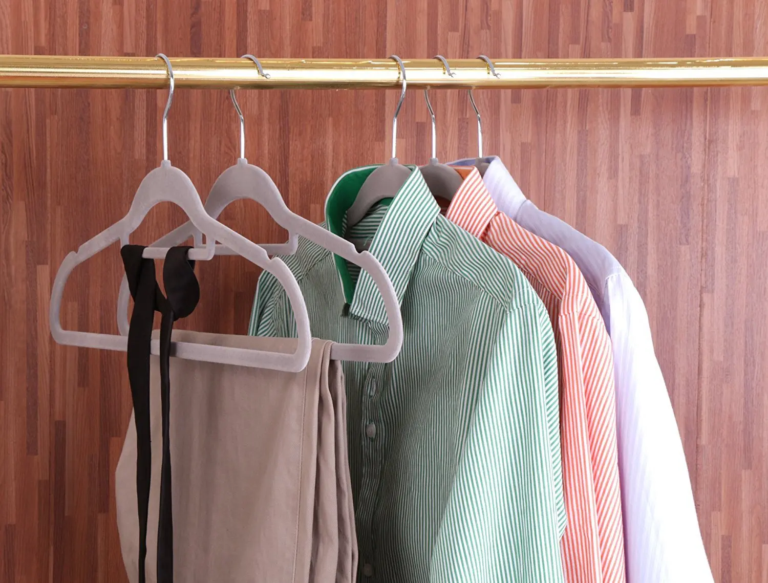 

5pcs Clothes Coat Velvet Hangers Non Slip Luxury Flocked Trouser Skirt Storage Hook Hanger Closet clothes hangers for adults