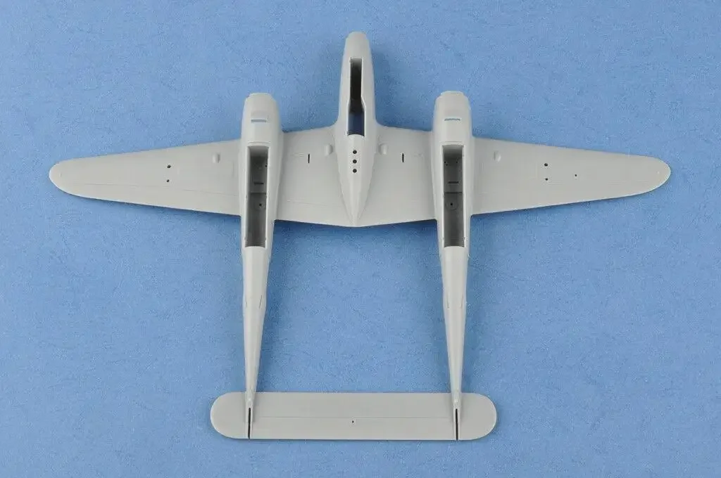 Hobbyboss 85805 Hobby Boss 1/48 P-38L-5-LO Комплект модели молнии