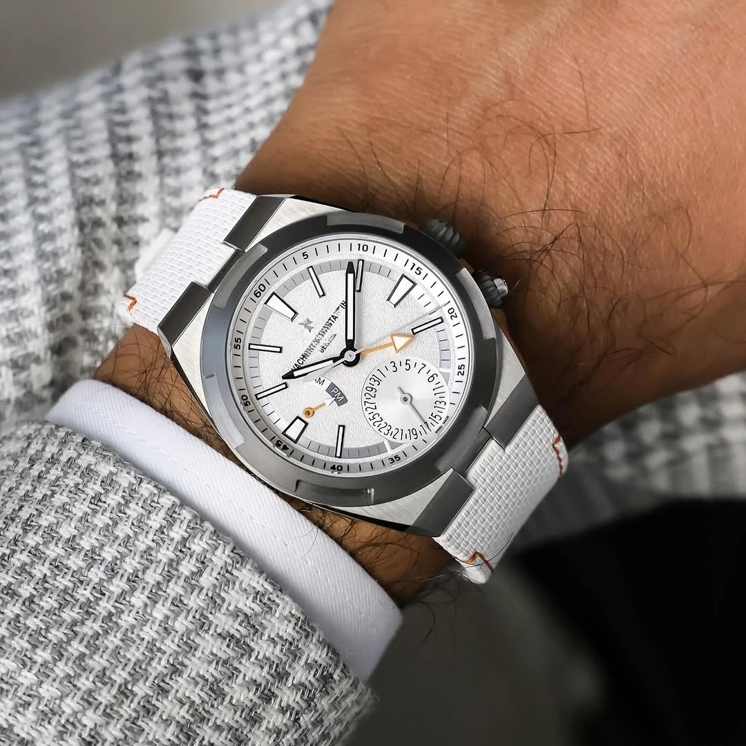 Фото Подходит для Vacheron Constantin Overseas 4500V 5500V 7900V, ремешок из фумированной резины FKM, 24×7 мм, ручной работы, с концевыми звеньями. №1