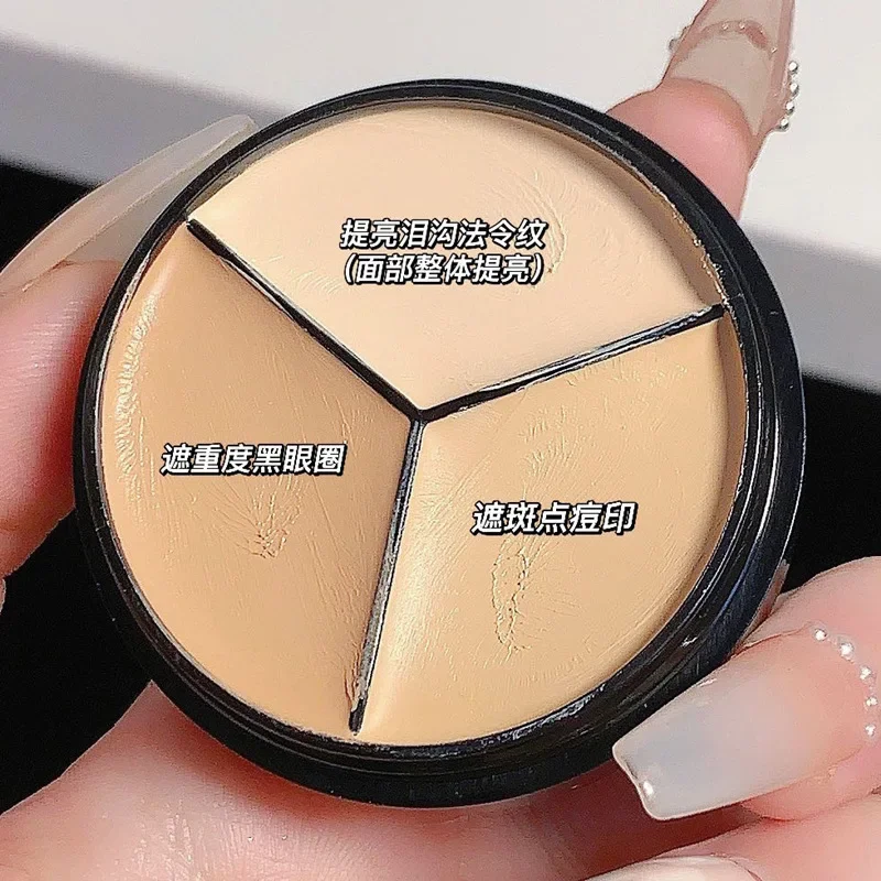 Палетка консилеров для акне точек темных кругов 3 цвета