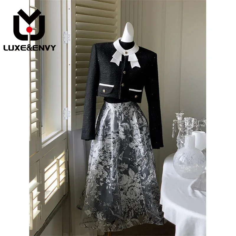 

LUXE&ENVY Rich Family Thousand Gold Small Fragrance Set Skirt Women's New Fashion Style Celebrity Half Skirt Set Of 2023 Autumn