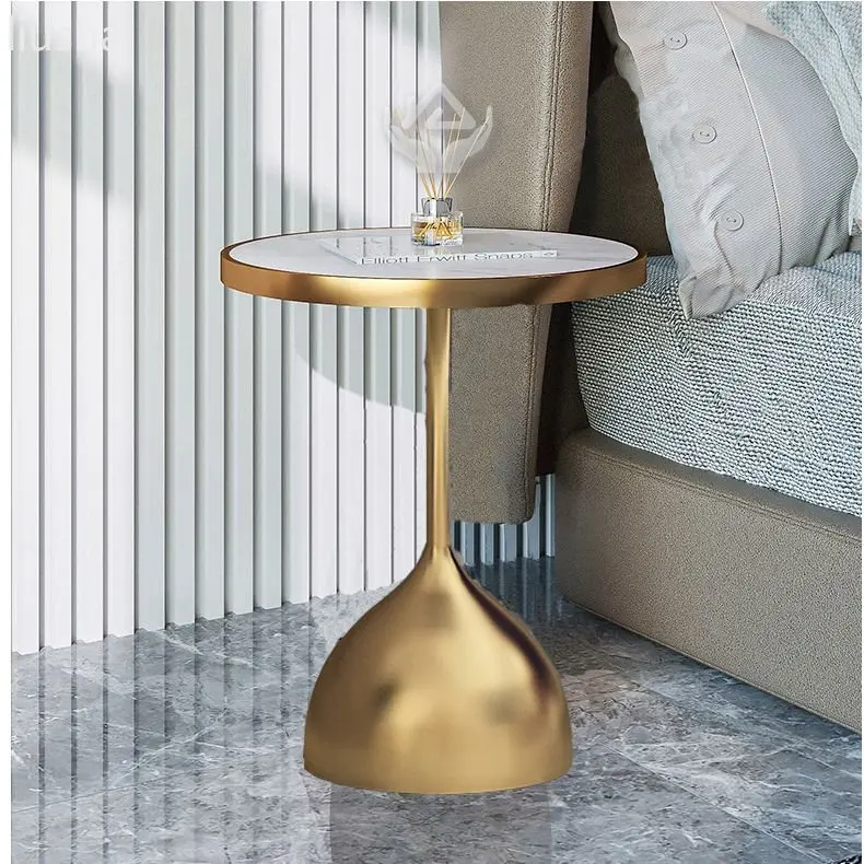 

A few light luxury small tea tables on the side of the sofa modern simple bedside iron bedside tables, and small round tables