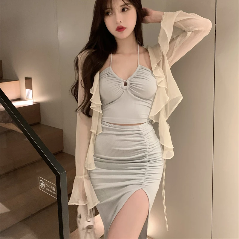 

Summer 2022 Gentle Sweet V-neck Ruffled Sun Protection Shirt Camisole Skirt