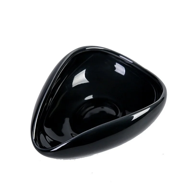 

Керамическая чашка для кофе черного/белого цвета