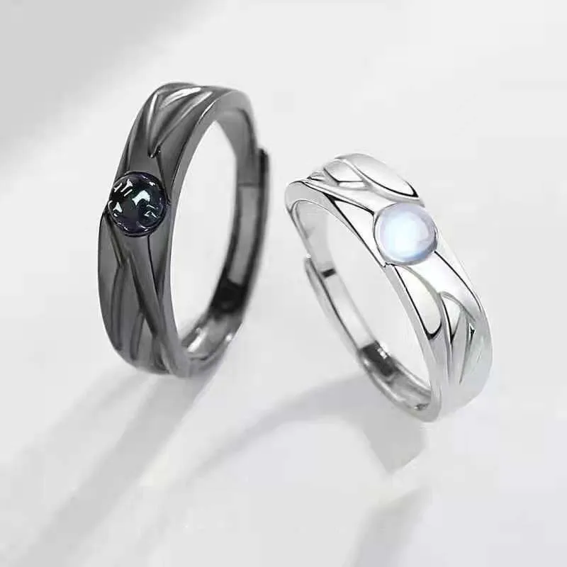 

Cheap Fashion Angel Devil Couple Ring Trendy Adjustable Vintage Moonstone Rings Romantic Wedding Party Jewelry Gift