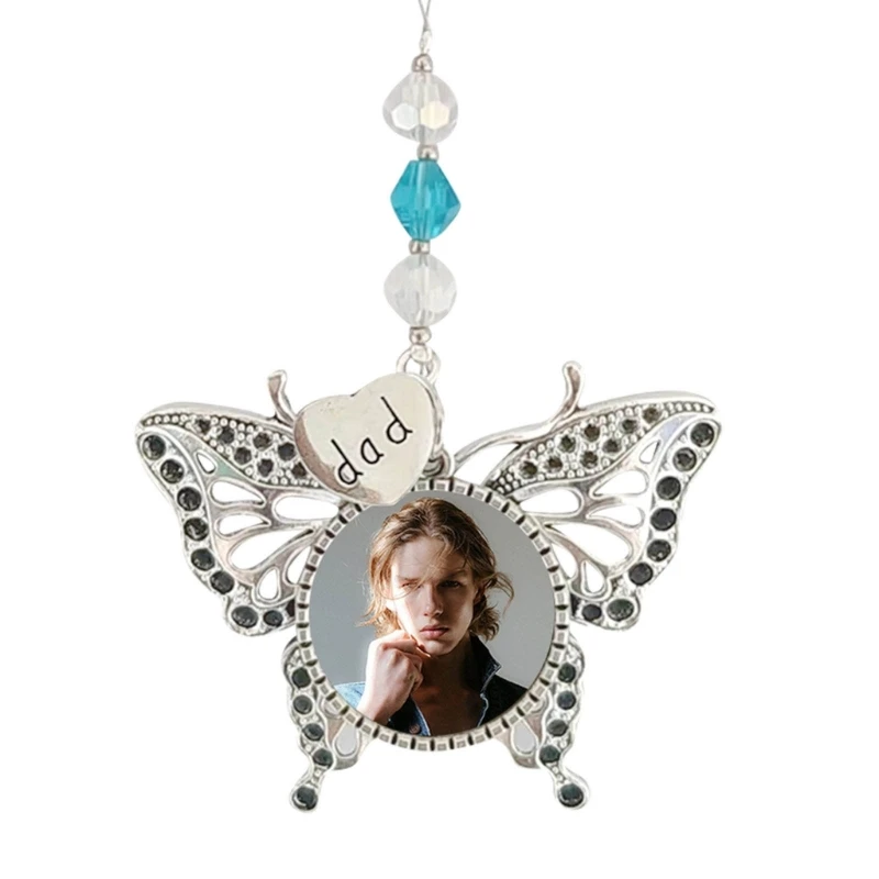 Стильный серебряный аксессуар для салона автомобиля в форме бабочки