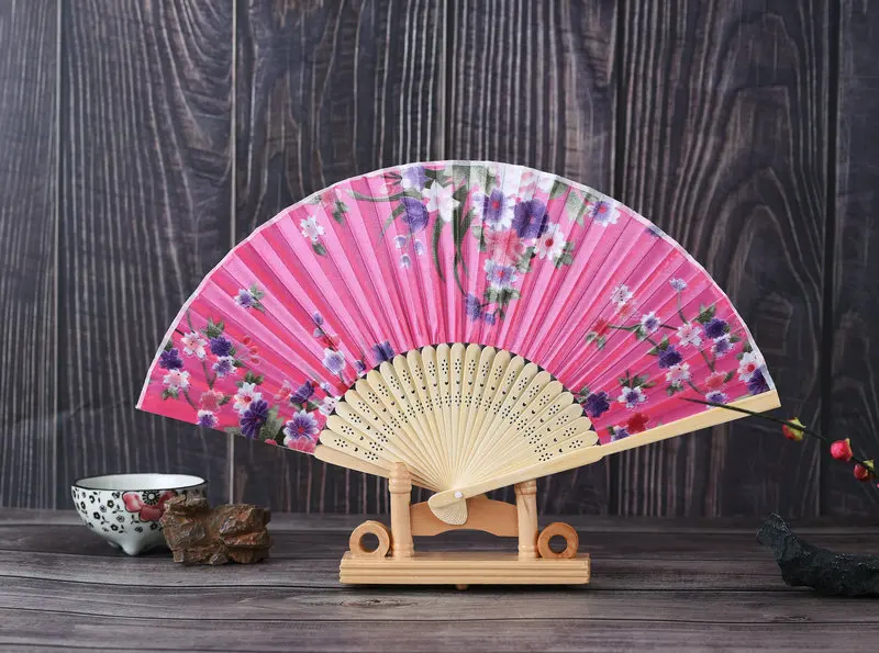 

Silk Fan Openwork Print Bamboo Chinese Pattern Classic Ornament Silk Vintage Style Home Decoration Ornament Hand Fan