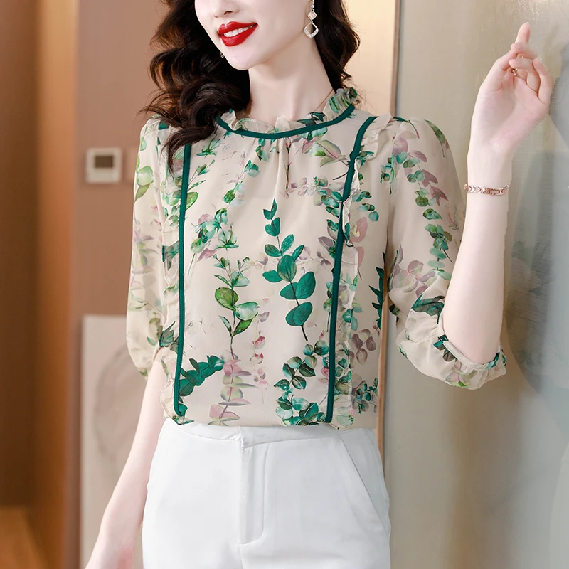 Женская шифоновая блузка с круглым вырезом и рукавом 3/4