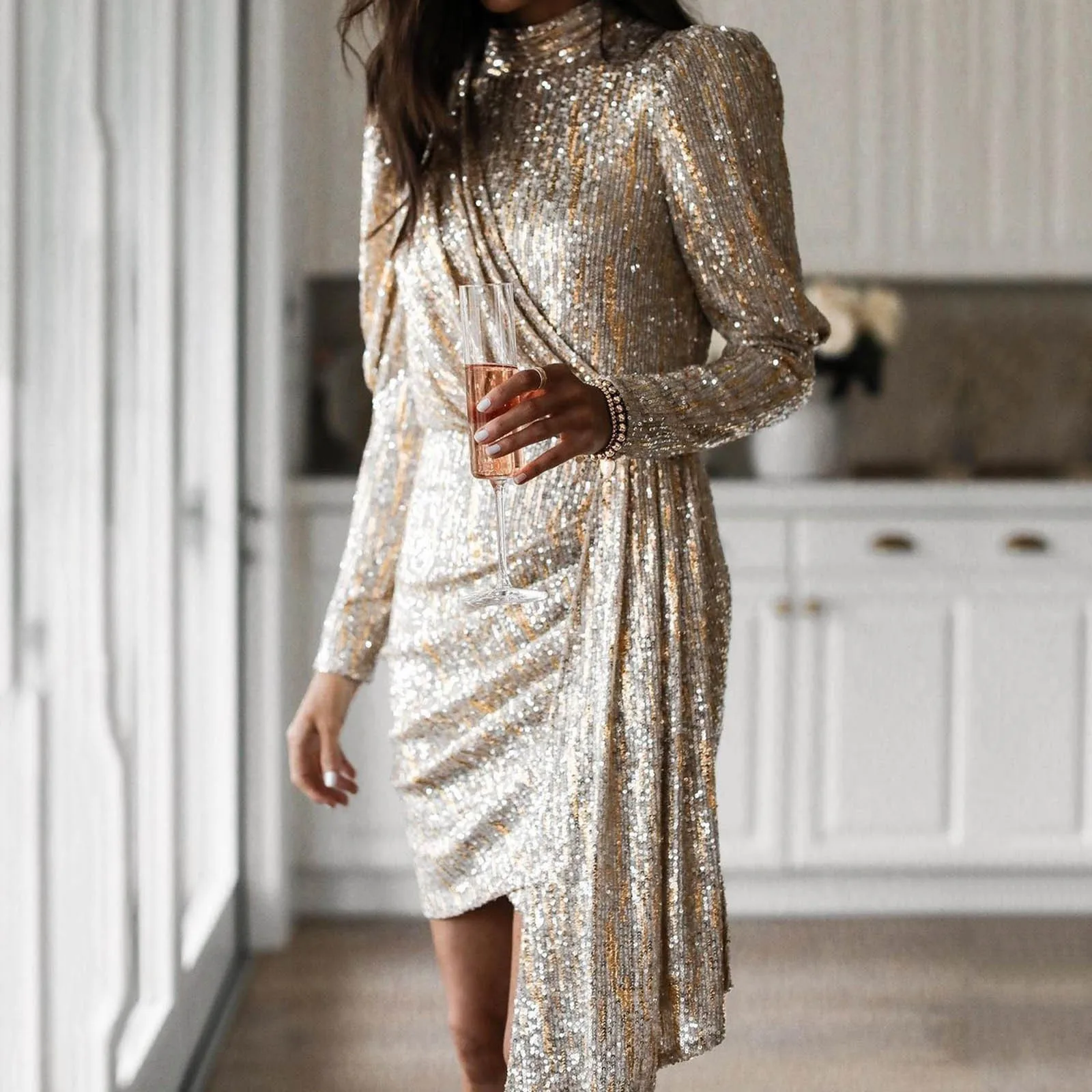 Рисунок 2 - Женское Деловое платье