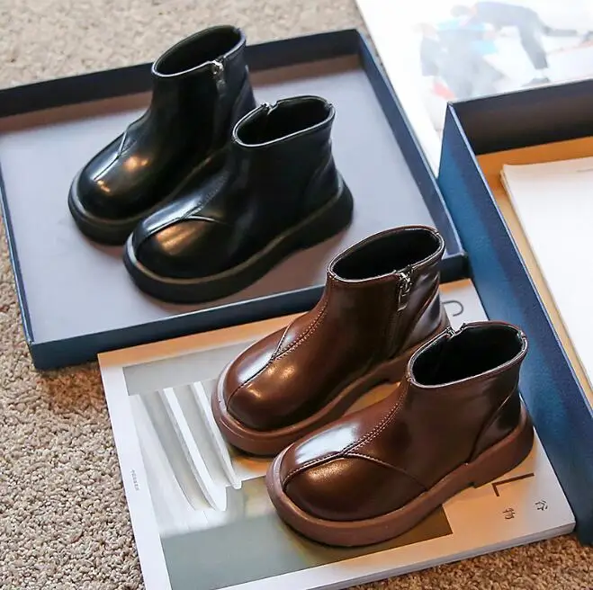 

Детские кожаные ботинки для мальчиков и девочек, осенние короткие зимние ботинки средней высоты для девочек, модная зимняя спортивная обув...