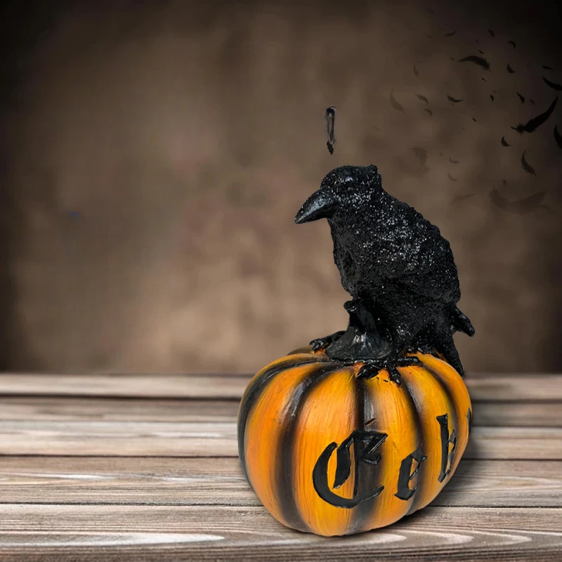 

New Halloween Decoration Crow and Pumpkin Resin Decorative Artwork for American Ghost Festival Party Desktop and Courtyard
