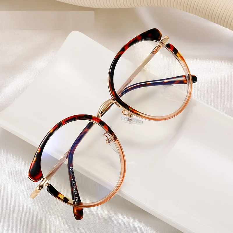 

New anti-blue light female ultra-light frame glasses anti-radiation plain frame optical mirror can be equipped with myopia mirro
