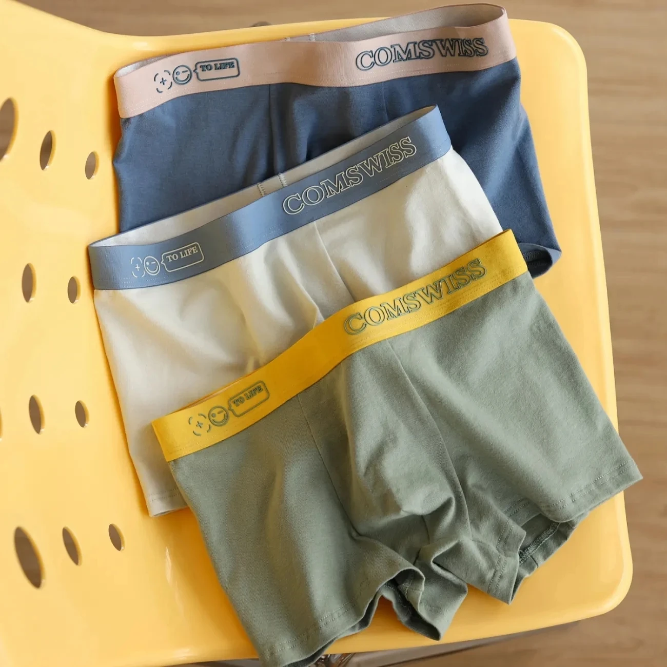 2023 Fashion Cotton Men's Breathable Comfortable Soft Simple Boys Solid Letters Underpants Underwear With Flat Bottom Stripes