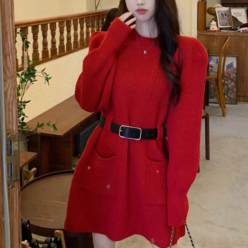 

Женское трикотажное платье-свитер с круглым вырезом и длинным рукавом