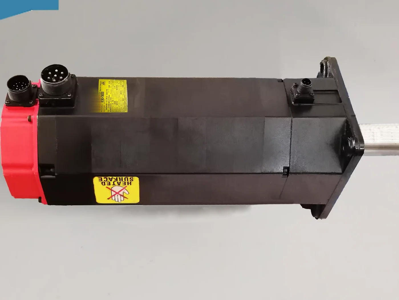 A06B-0153-B675 Оригинальный серводвигатель