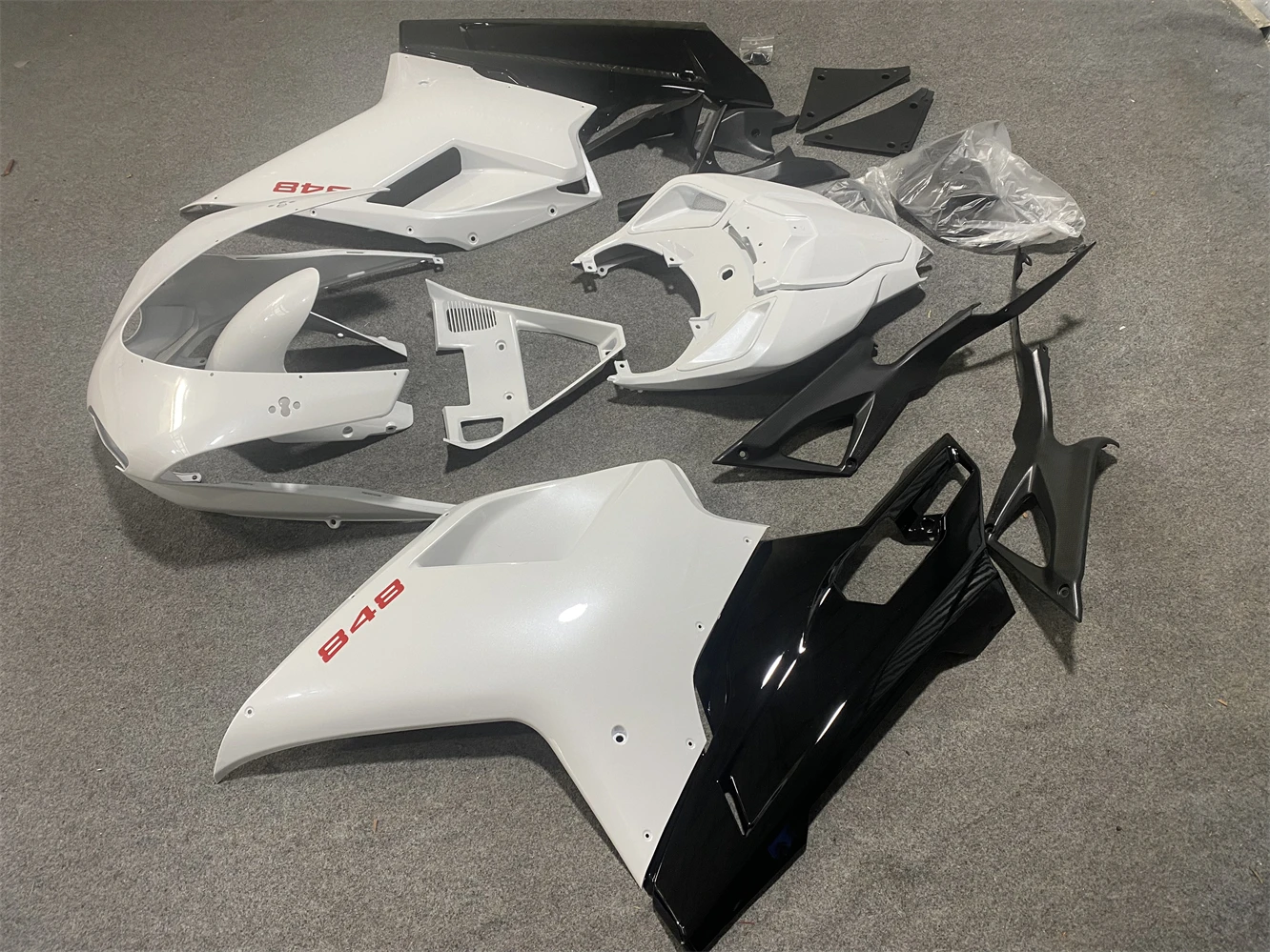 Обтекатель мотоцикла подходит для Ducati 848 1098 1198 07-11 EV0 2007 2008 2009 2010 2011 обтекатель