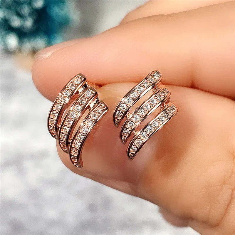 

2023 New Fashion OL Temperament Ear Accessories High-end Luxury Simple Niche Studs Bridal Wedding