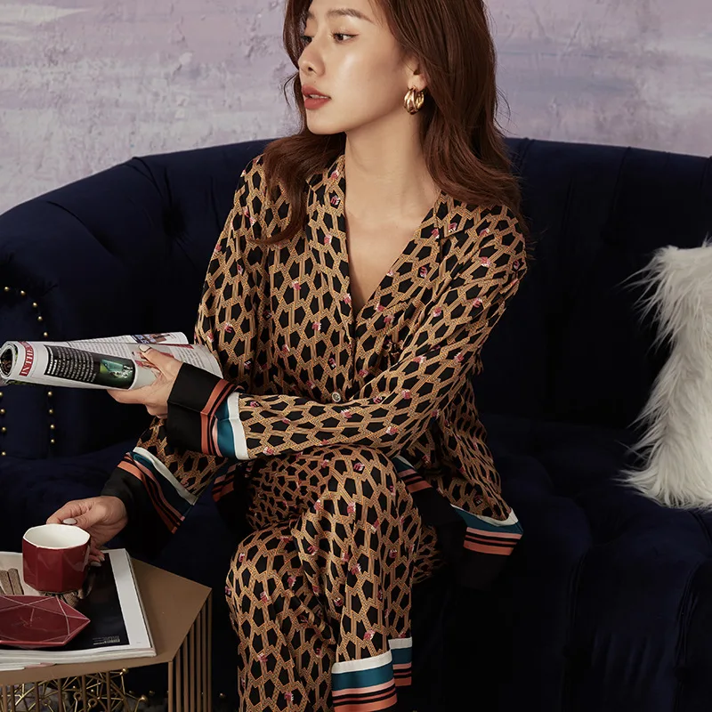 2022 New Women's Pajamas Set Luxury Style Fashion Splicing Stripes Sleepwear Silk Like Nightgown Leisure Home Clothes Nightwear