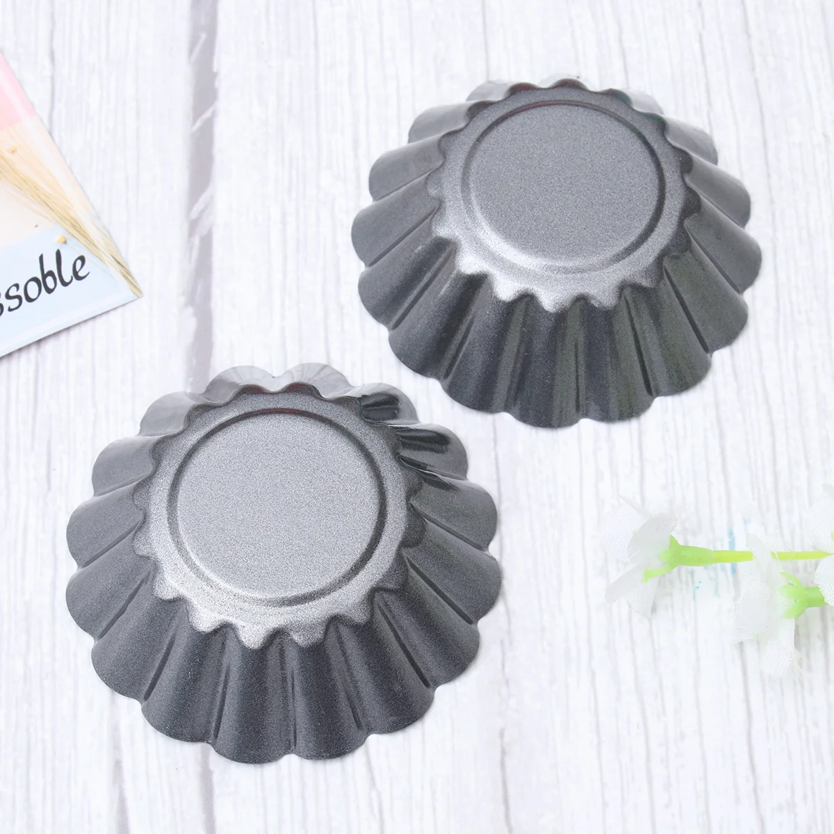 

12pcs Delicate Carbon Steel Useful Pans Flower Reusable Cupcake Muffin Cup for Kitchen
