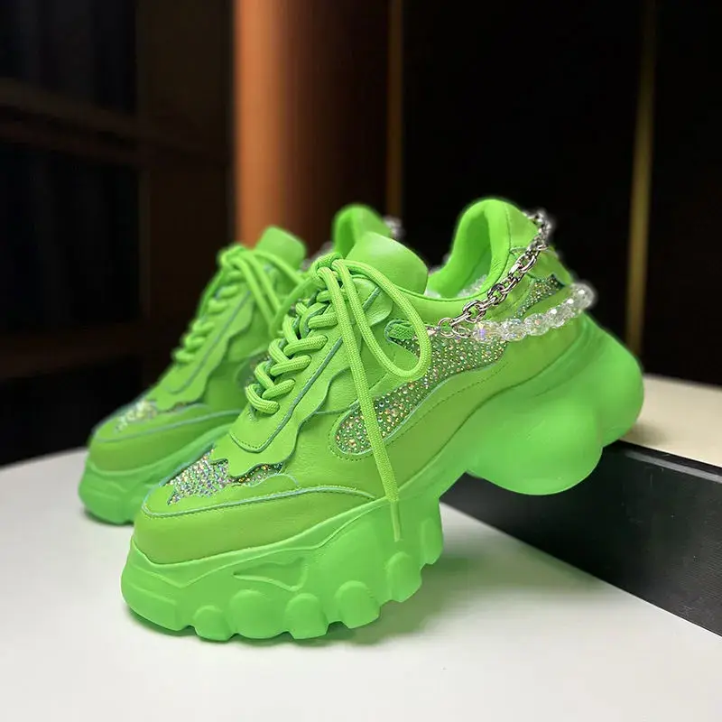 

hot Diamond Daddy shoes female 2022 spring and autumn new leather chain beaded platform shoes fashion casual shoes