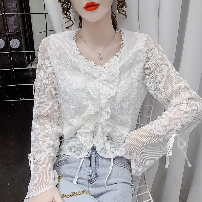 

Женские рубашки с оборками, осенняя Кружевная Сетка с V-образным вырезом, вышитые кружевные белые блузки с длинным рукавом, рубашка, свободн...