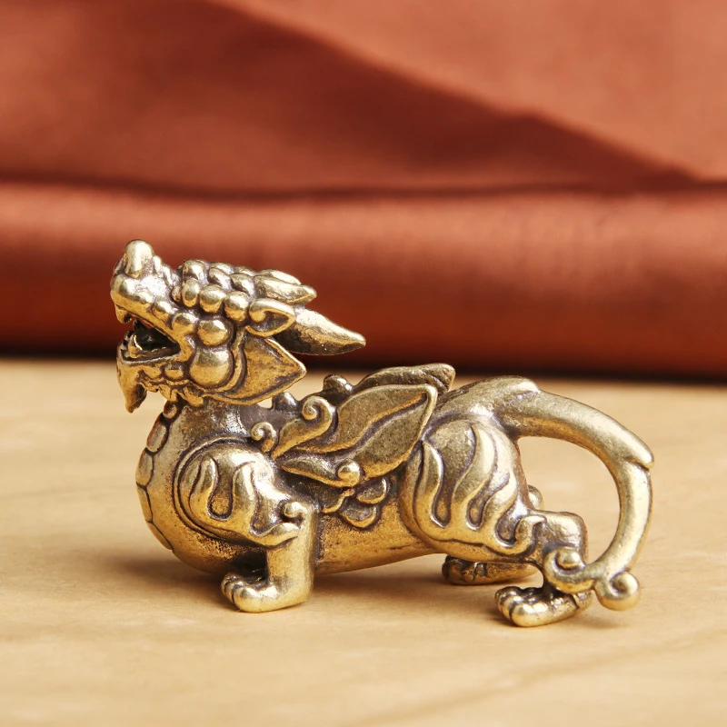 

1PC Antique Copper Chinese Mythical Beast Pixiu Miniature Figurines Ornaments Brass Lucky Animal Qi Lin Desktop Decorations