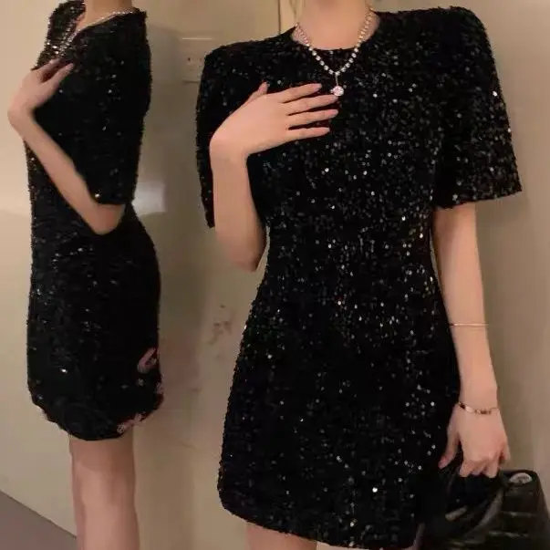 Женское мини-платье с запахом