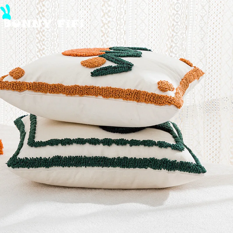 Бархатные чехлы для подушек BUNNY FiFi с вышивкой