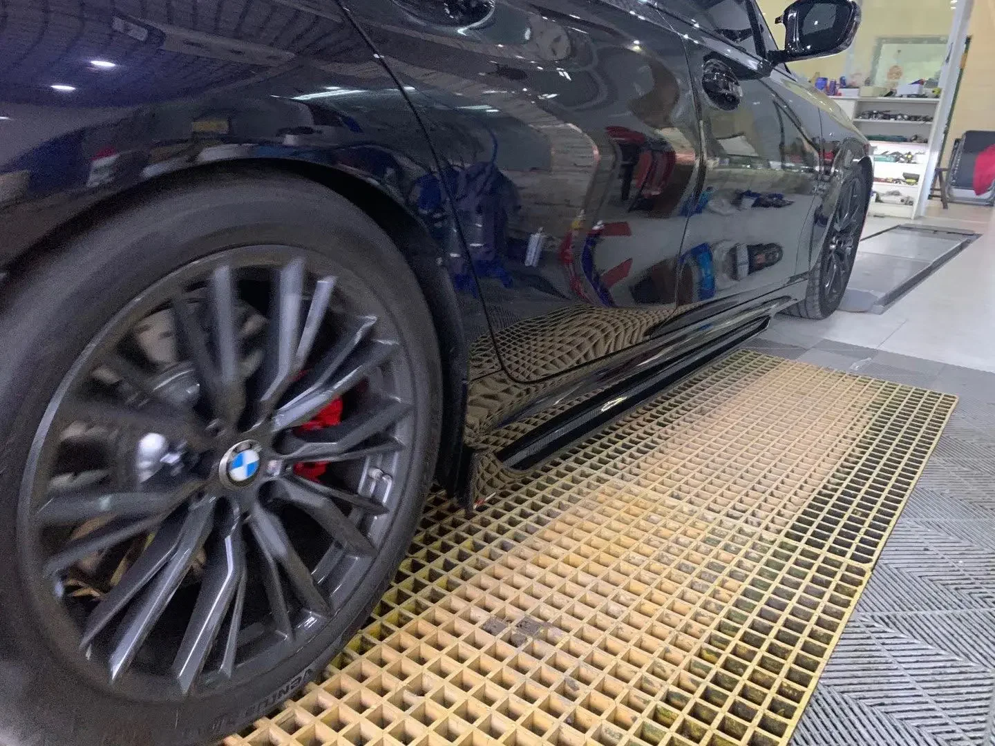 TAKD Carbon Real Car Data Development Универсальные задние спойлеры Сухие боковые юбки из