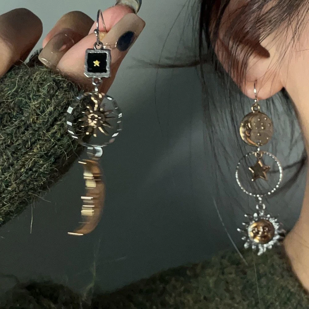 Греческая мифология серьги-капли с изображением лица Солнца и Луны