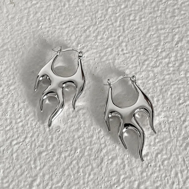 

Personalized Dark Punk Style Flame Earrings Irregular Metal Earrings Lava Earrings Simple Couples Cool Men Women Jewelry Gifts