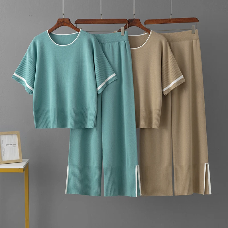 Женский спортивный костюм из двух предметов трикотажный топ с коротким рукавом и