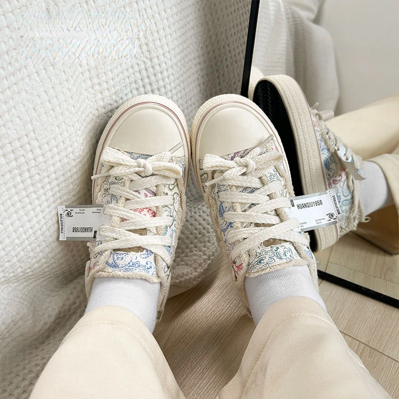 SHANPA Graffiti Canvas Low-top Platform Shoes for Women Harajuku Fashion Personalized Shoes All-match Designer Female Zapatos
