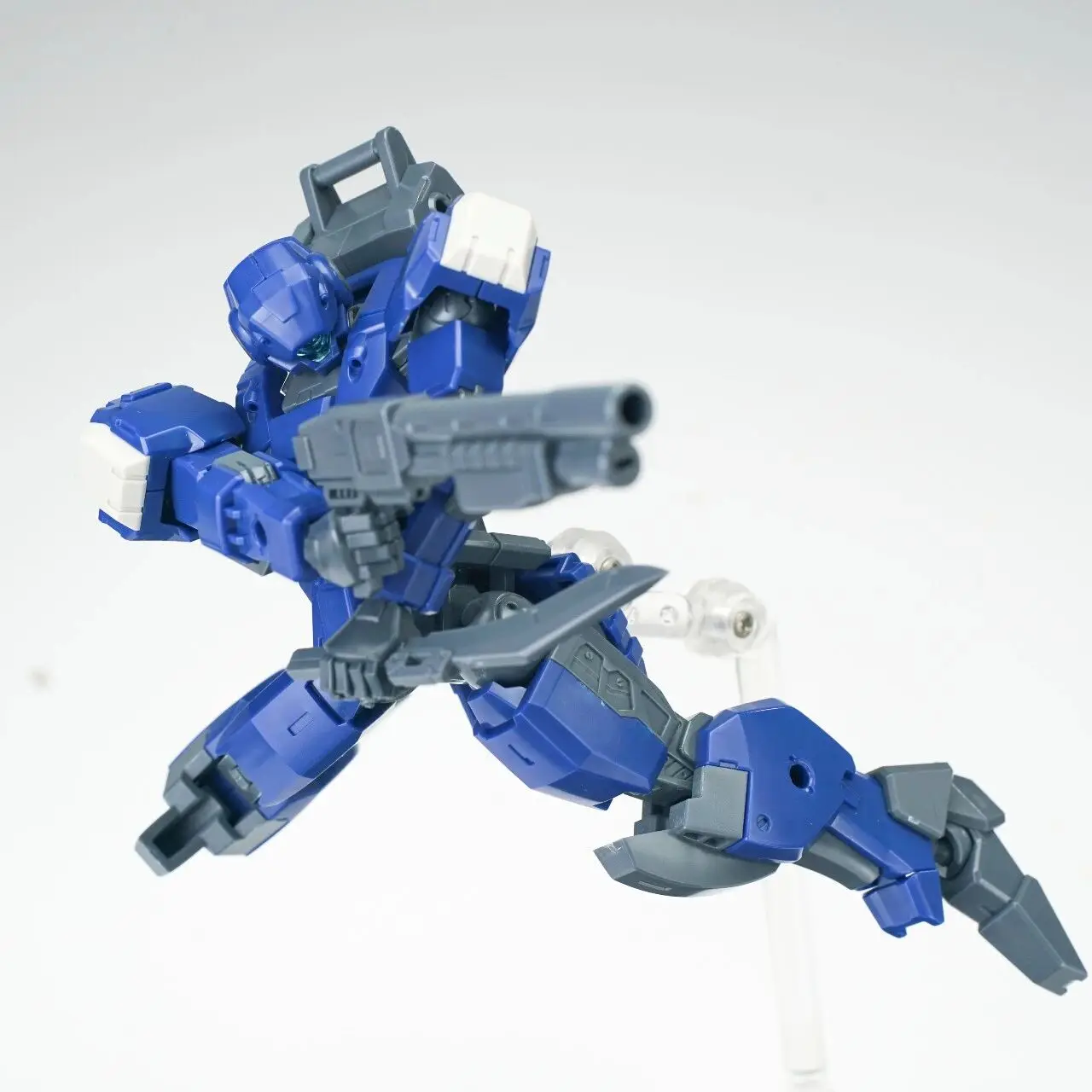 Фото Сборная модель Sheik Mainland 1/144 TROOPER V-Glante: Шарнирный военный робот-мех с двумя тяжелыми винтовками №2