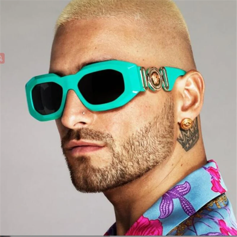 

2022 женские модные большие черные солнцезащитные очки в оправе мужские очки для отдыха на открытом воздухе солнцезащитные очки подходят как...