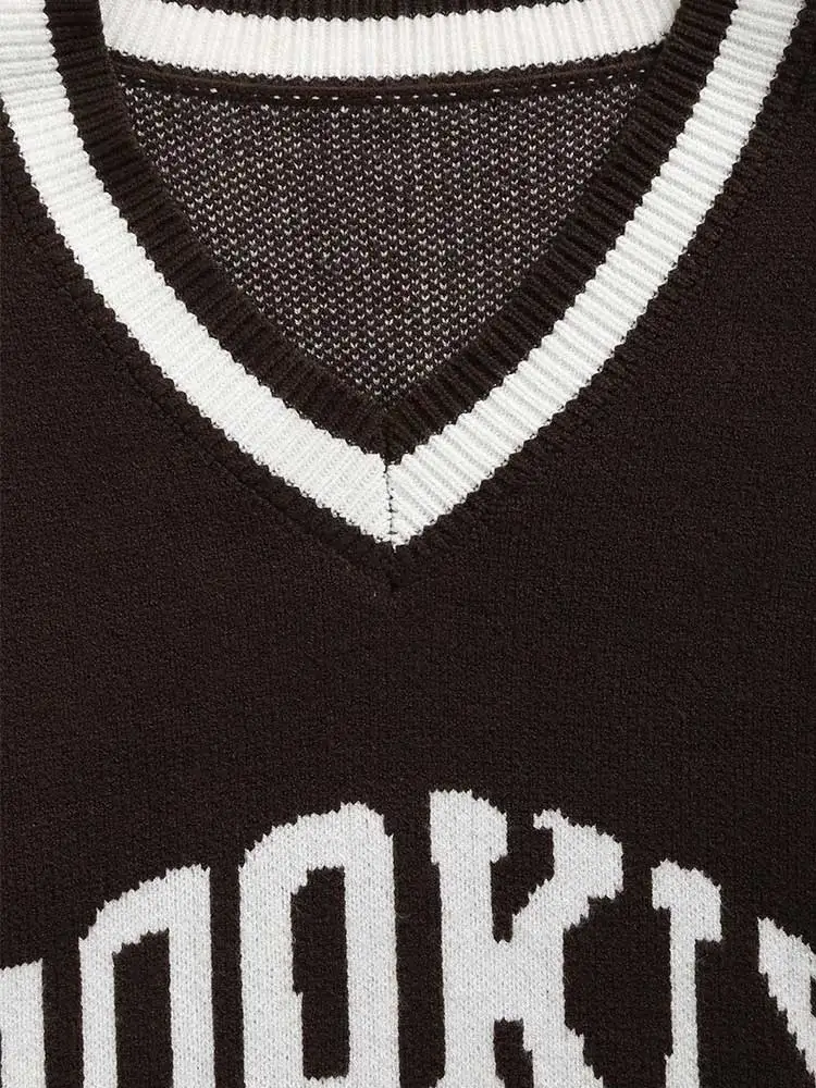 ZAFUL Sweater Vest for Men Letter Cricket Sleeveless Sweater Autumn Winter V-Neck Streetwear Unisex Pullover Vest for Matching