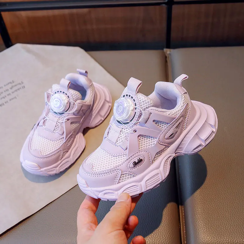 

Children Chunky Shoes 2023 Autumn Boy Girls Breathable Sneakers Pu Mesh Kids Basketball Rotating Button Designer Sport Trainers