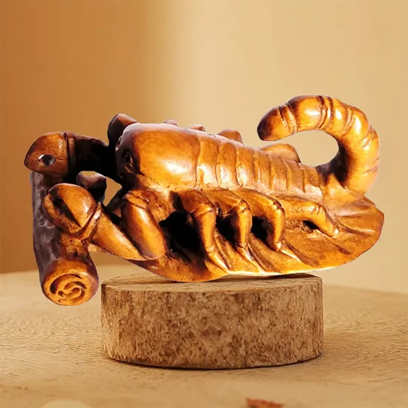 

Резная фигурка из самшита "Скорпион"