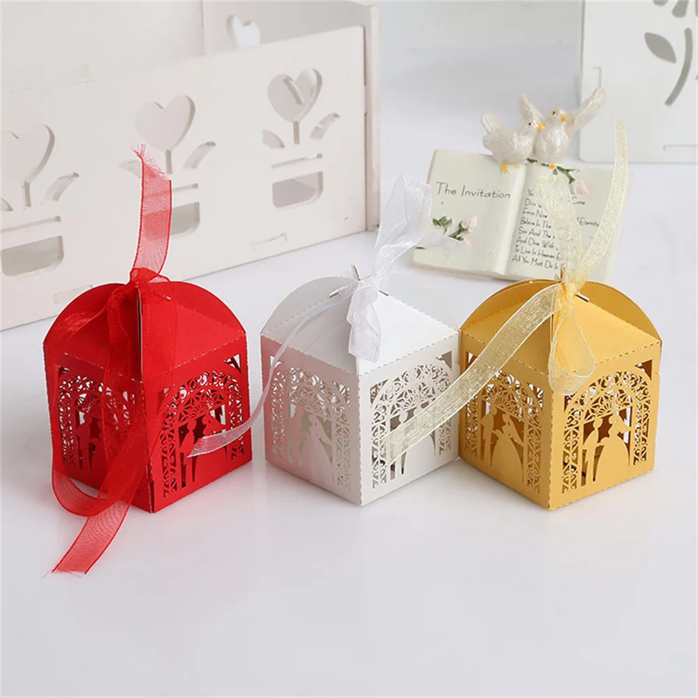 

100/PCS Creative Hollow Bride and Groom Wedding Candy Box