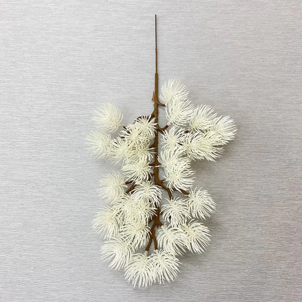 

Искусственная сосновая ветка