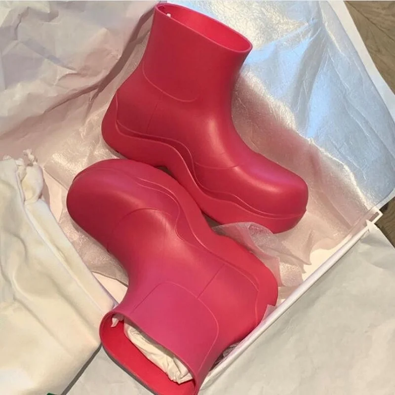 

2022 Autumn New Luxury Women Rain Boots New Rubber Ladies Waterproof Ankle Rain Boots EVA Casual Short Boot Thick Bottom Shoes