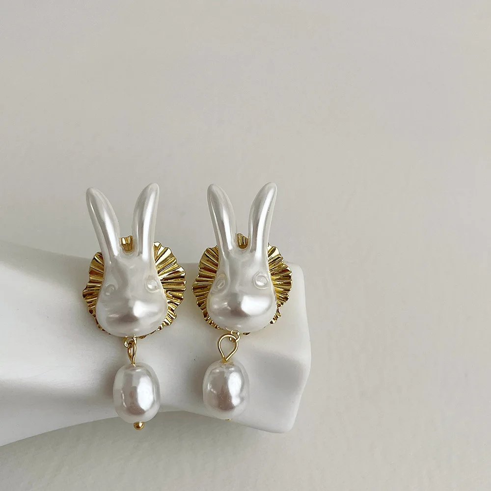 

New S925 Baroque Pearl Bunny Earrings Women's Niche Design Sense Temperament Fashion Internet celebrity earrings trend