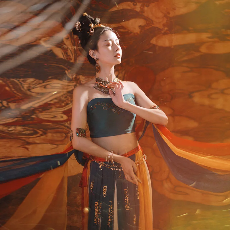 Фото Классический танец Dunhuang Feitian в китайском стиле, танцевальный костюм Hanfu Dunhuang Feitian, костюм принцессы Hanfu для выступлений №4