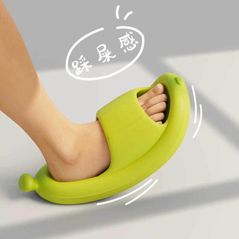 2023 Cute Banana Slippers Women Summer Shoes Soft EVA Couples Indoor Bathroom Slides Thick Sole Girls Boys Home Beach Slipper