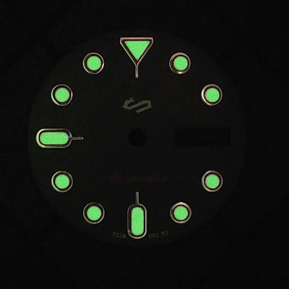 New modification watch accessories dial color nail with green luminous 28.5mm dial black suitable for Japanese NH36 movement