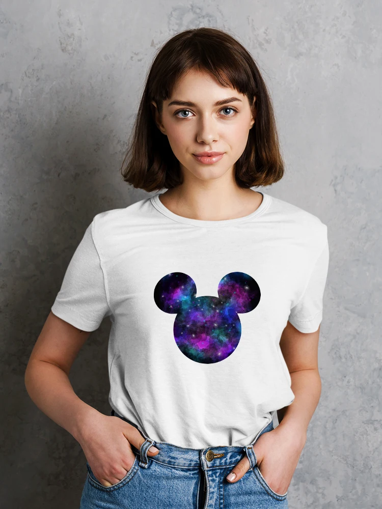 

Летняя женская футболка Disney 2022 с изображением Микки и звездного неба